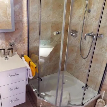 Apartment Dominic B Appartement-fewo 4-bettwohnung By Interhome